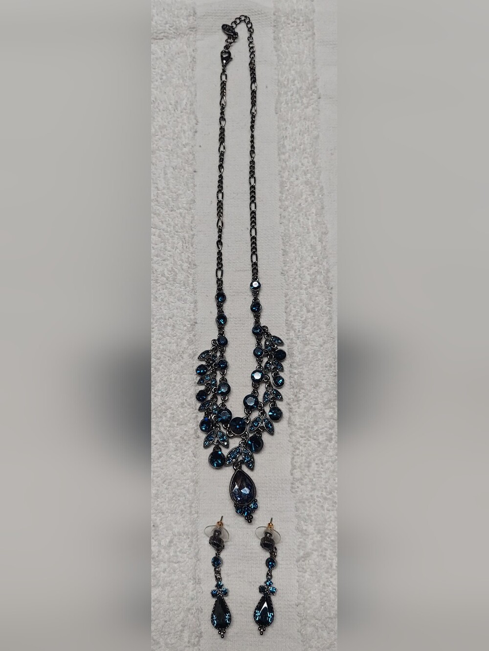 POFJ Necklace & Matching Earring Set